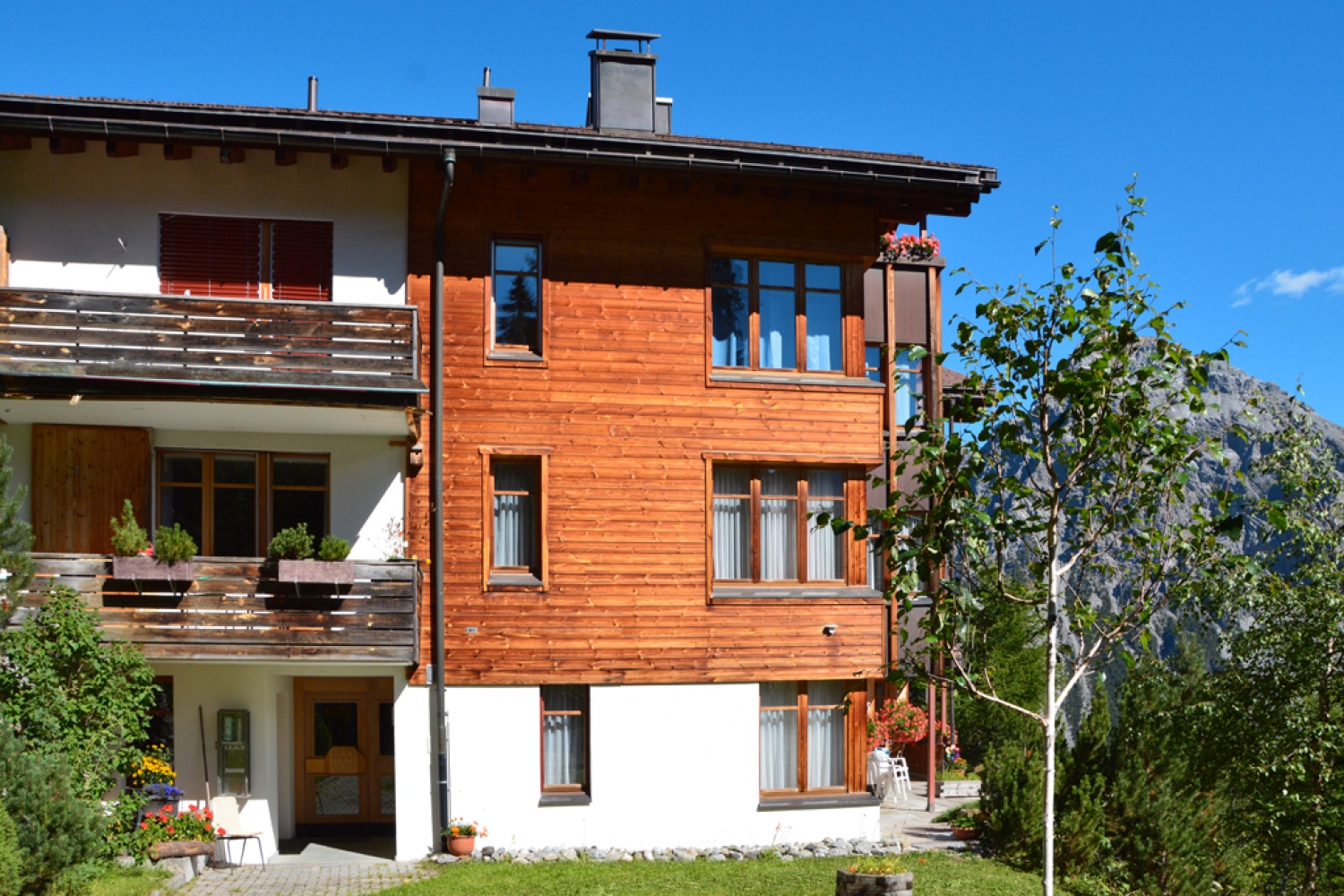 Eingang Seite Tschuggentor